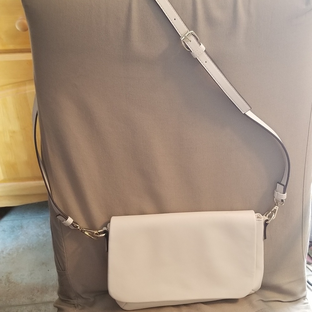 Old navy cream clutch/crossbody